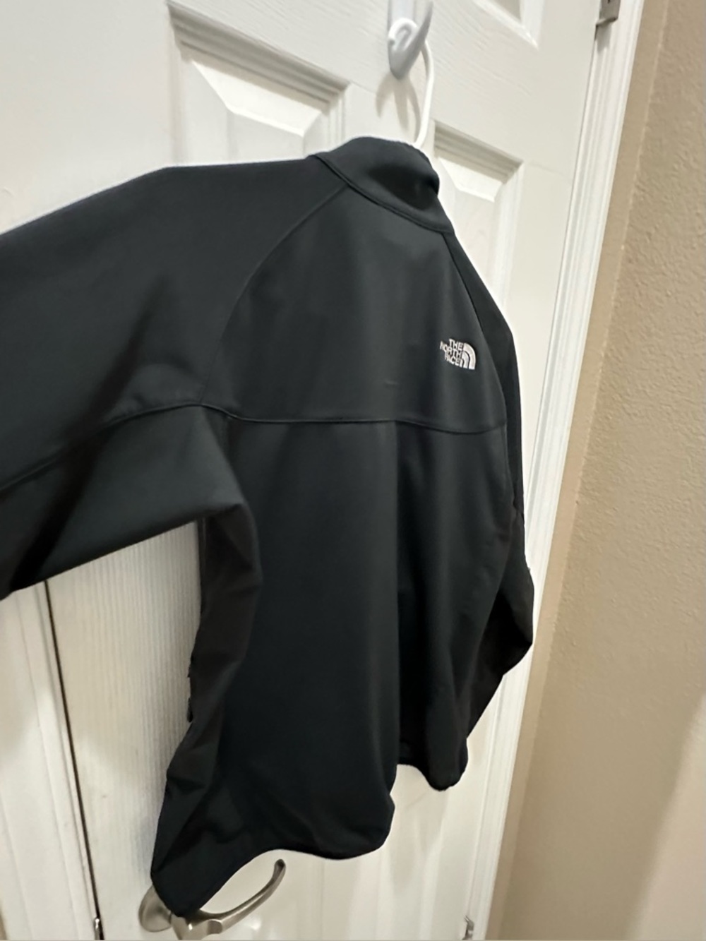 The North Face Summit Series Windstopper Softshell Jacket Black size Small - Picture 11 of 13